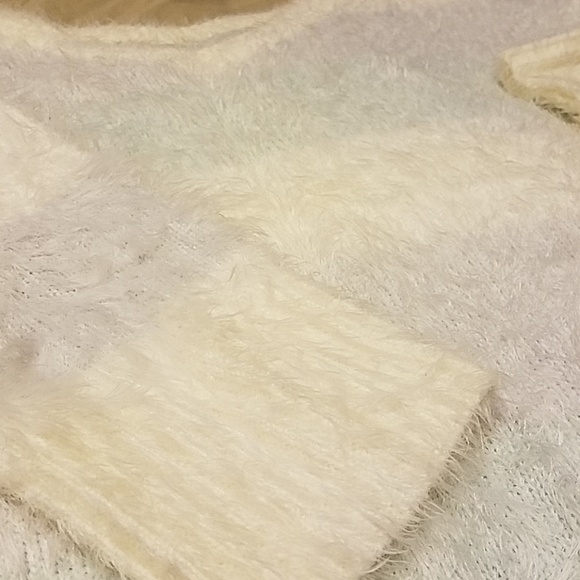 Fuzzy Pastel Eyelash Sweater! - Picture 3 of 4
